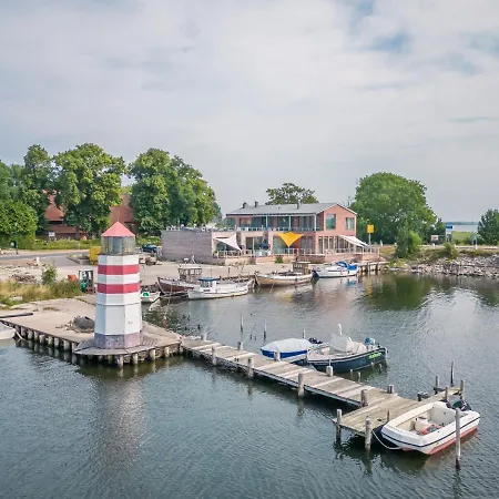 Am Leuchtturm *